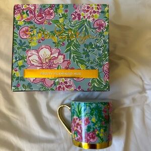NIB LILLY PULITZER GWP CERAMIC MUG FRUITY FLAMINGO MUG PINEAPPLE OF MY EYE